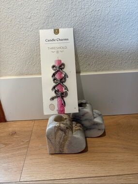 Threshold Marble Heart Holders (2) and Bow Charm Set